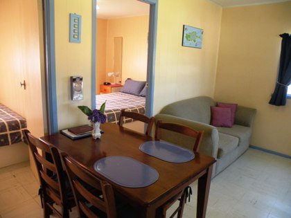 Baudin Budget Units 2&3 And Cottage - Accommodation QLD 2