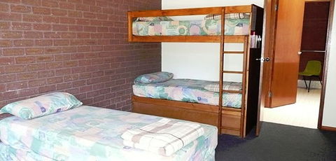 Norval Lodge - Accommodation QLD 2