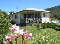 Big Bell Farm - Accommodation QLD 0