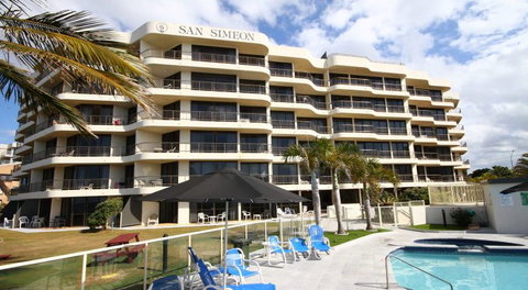 San Simeon Beachfront Apartments - Accommodation QLD 7