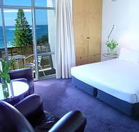Hotel Dive - Accommodation QLD