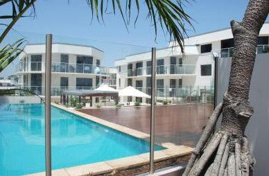 Bayview Beachfront Apartments - Accommodation QLD 0