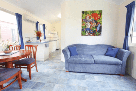 King Reef Resort Hotel - Accommodation QLD 3