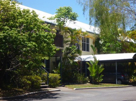 At The Mango Tree Holiday Apartments - Accommodation QLD 2