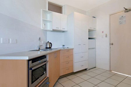 Coolum Baywatch Resort - Accommodation QLD 4