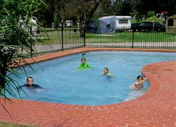 Swan Hill Riverside Caravan Park - Accommodation QLD 3