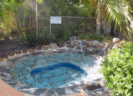 SMART MOTELS BERT HINKLER - Accommodation QLD 2