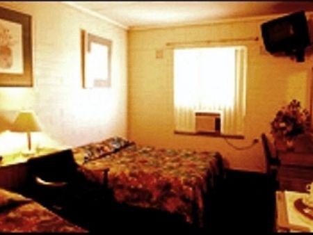 Morphett Arms Hotel - Accommodation QLD 2