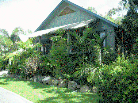 Airlie Cove Resort And Van Park - Accommodation QLD 2