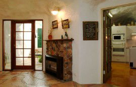 Pjs Underground - Accommodation QLD 2