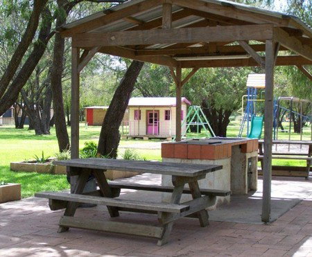 Four Seasons Holiday Park - Accommodation QLD 2