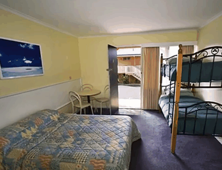 Swansea Motor Inn - Accommodation QLD 1