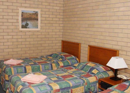 Gunsynd Motor Inn - Accommodation QLD 0