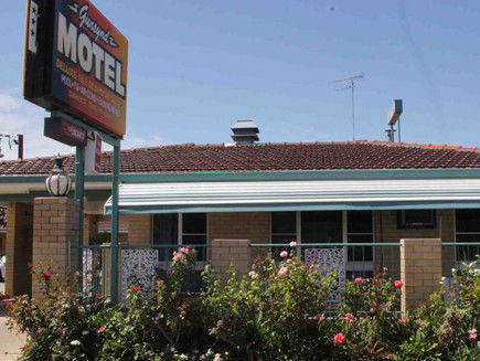 Gunsynd Motor Inn - Accommodation QLD 1