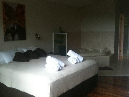 A Paradise Palms Resort - Accommodation QLD 0