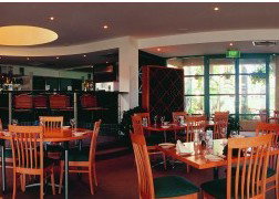 Ocean Side Hawks Nest - Accommodation QLD 3