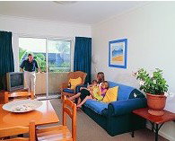 Ocean Side Hawks Nest - Accommodation QLD 4