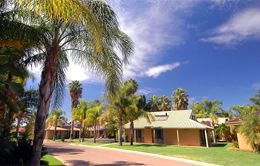 Sunraysia Resort - Accommodation QLD 0