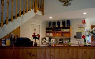 Madigan Vineyard - Accommodation QLD 2