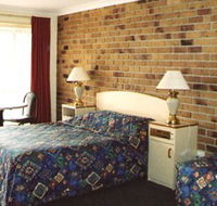 Crows Nest Motel - Accommodation QLD