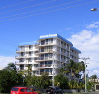 Beach Palms Holiday Apartments - Accommodation QLD