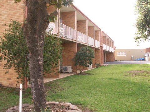 Court Street Motel - Accommodation QLD 6