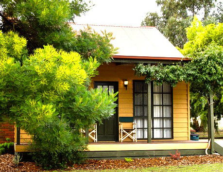 Mountain View Motor Inn And Holiday Lodges - Accommodation QLD 0