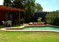 Desert Rose Inn - Accommodation QLD 3