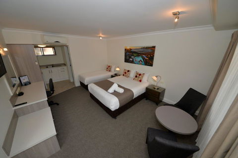 Rockpool Motor Inn - Accommodation QLD 2