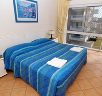 Beach Lodge Apartments - Accommodation QLD