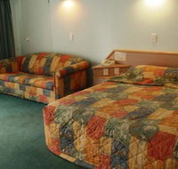 Runaway Bay Motor Inn - Accommodation QLD