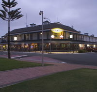 Grand Tasman Hotel - Accommodation QLD
