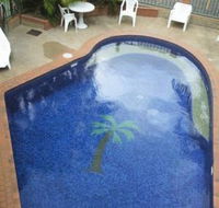 Palms Motel - Accommodation QLD