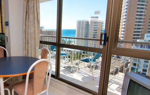 Promenade Apartments - Accommodation QLD 1