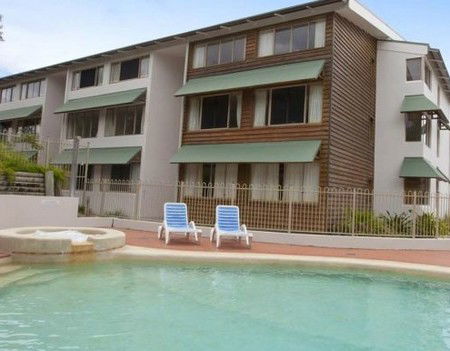 Whale Watch Ocean Beach Resort - Accommodation QLD 1