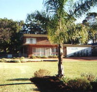 Seaview Holiday Apartments - Accommodation QLD