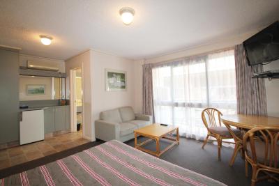 Beaumaris Bay Motel - Accommodation QLD 5