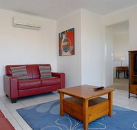 Kings Way Apartments - Accommodation QLD