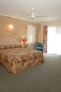 Ambassador Motor Lodge (Best Western) - Accommodation QLD 1