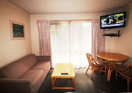 Beaumaris Bay Motel - Accommodation QLD 1