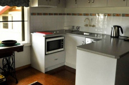 Newcomen Bed And Breakfast - Accommodation QLD 4