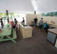 Bonny Hills Caravan Park - Accommodation QLD