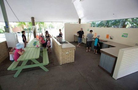 Bonny Hills Caravan Park - Accommodation QLD 0