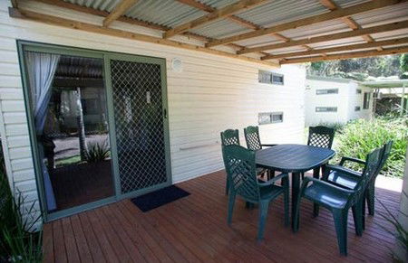 Bonny Hills Caravan Park - Accommodation QLD 4