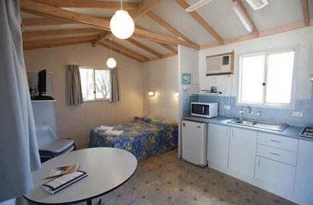 Bonny Hills Caravan Park - Accommodation QLD 5