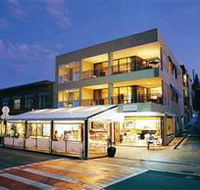 Marine Boutique Beachfront Apartments - Accommodation QLD