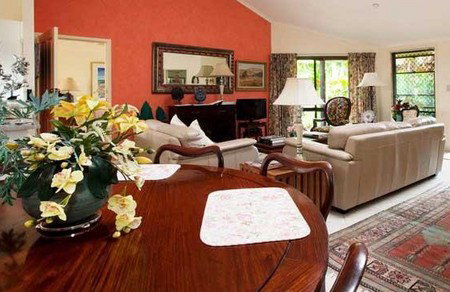 Sandals - Accommodation QLD 1