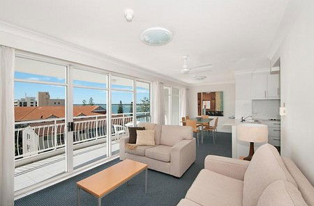 Atrium Resort - Accommodation QLD 2