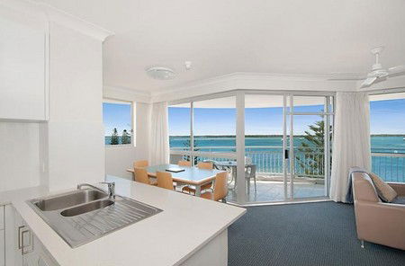 Atrium Resort - Accommodation QLD 4