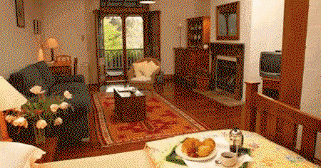 Carriages Country House - Accommodation QLD 1
